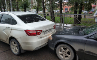 Лада веста удар в заднюю часть
