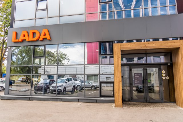 Горячее предложение на новые Lada